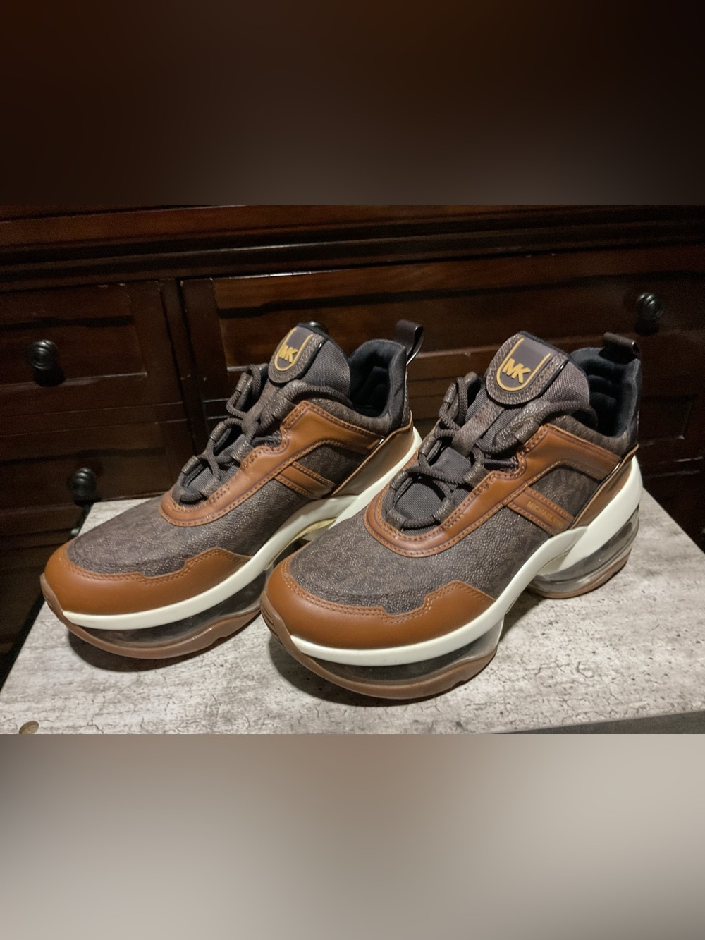 Michael Kors Olympia Sepatu Sneakers 8.5